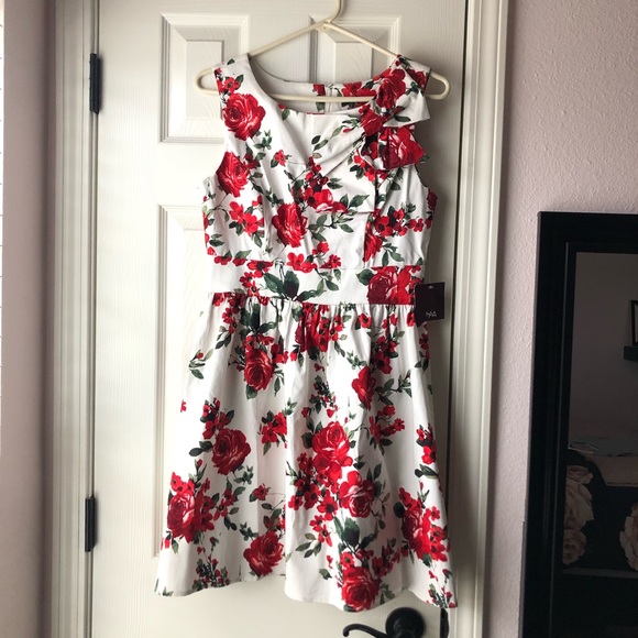 •SOLD• ModCloth Floral Dress with Bow - Picture 2 of 6